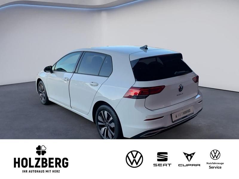 Gebraucht VW Golf VIII Move 150 PS (110 kW) 2024 Weiß Limousine