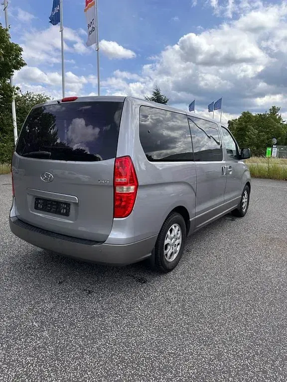 Gebraucht Hyundai H-1 2011 Van / Kleinbus