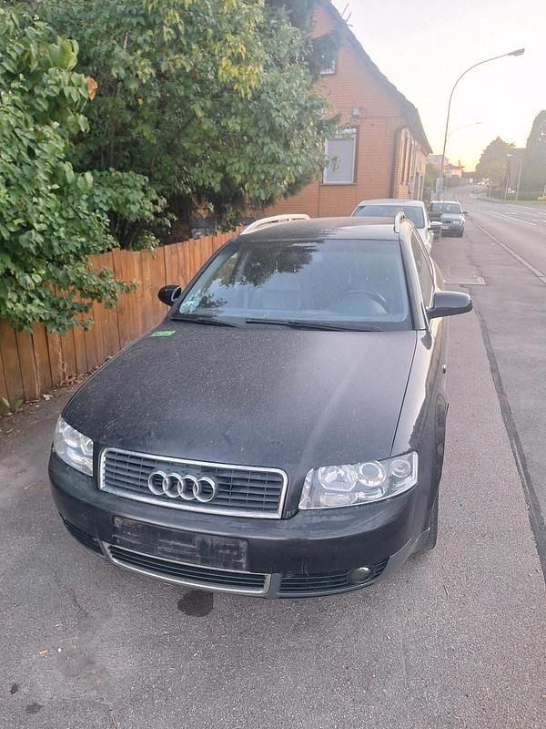 Schwarz Gebraucht 2001 Audi A4 Kombi | 1.800 € (Fairer Preis) - Bild 1/4