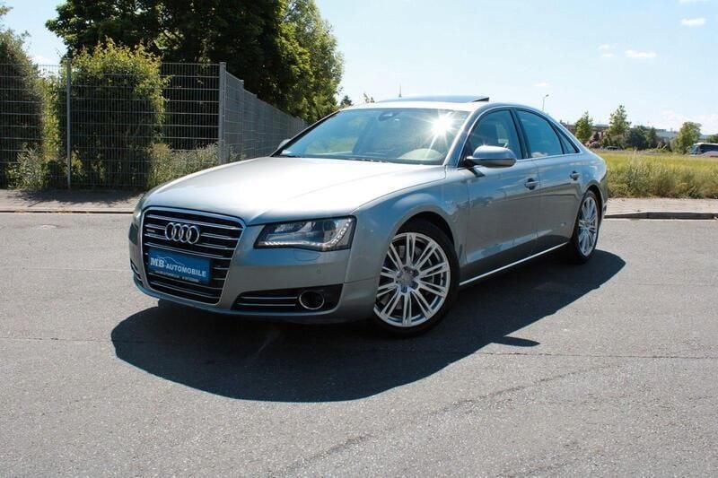 Grau Gebraucht 2010 Audi A8 Ambiente Limousine | 14.950 € (Fairer Preis) - Bild 1/4