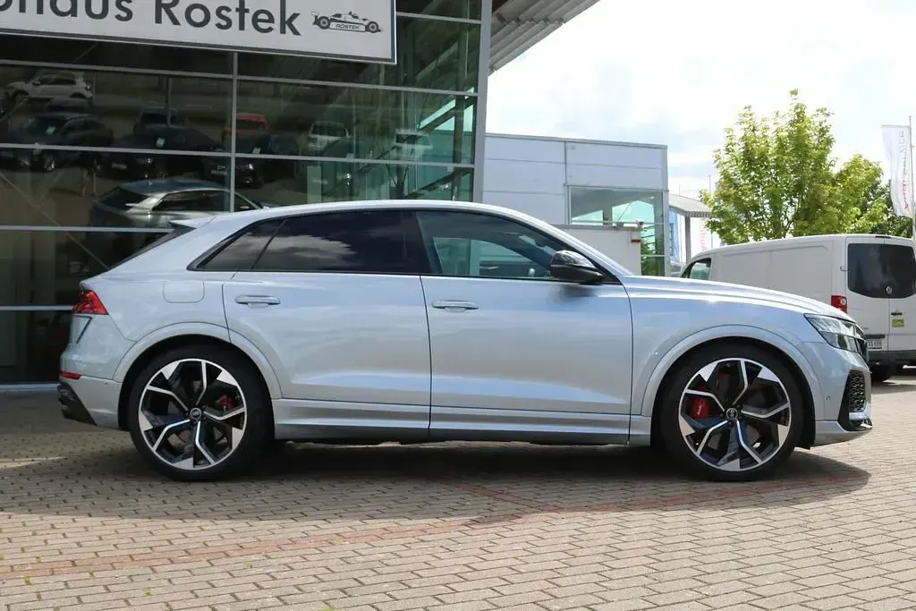 Gebraucht Audi RS Q8 Sport 600 PS (441 kW) 2024 Silber SUV