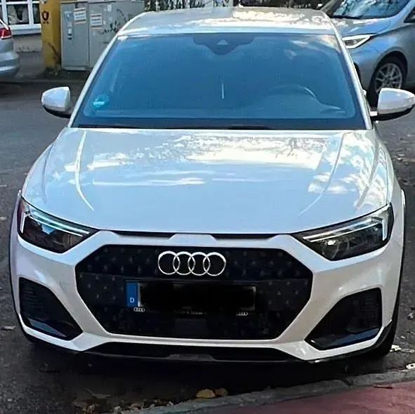 Gebraucht Audi A1 Comfort 110 PS (80 kW) 2022 Weiß SUV