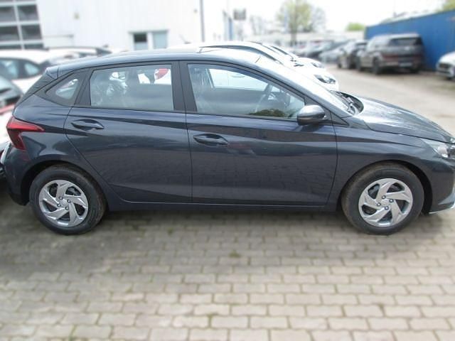 Ny Hyundai i20 Select 90 HK (66 kW) 2026 Grå Hatchback