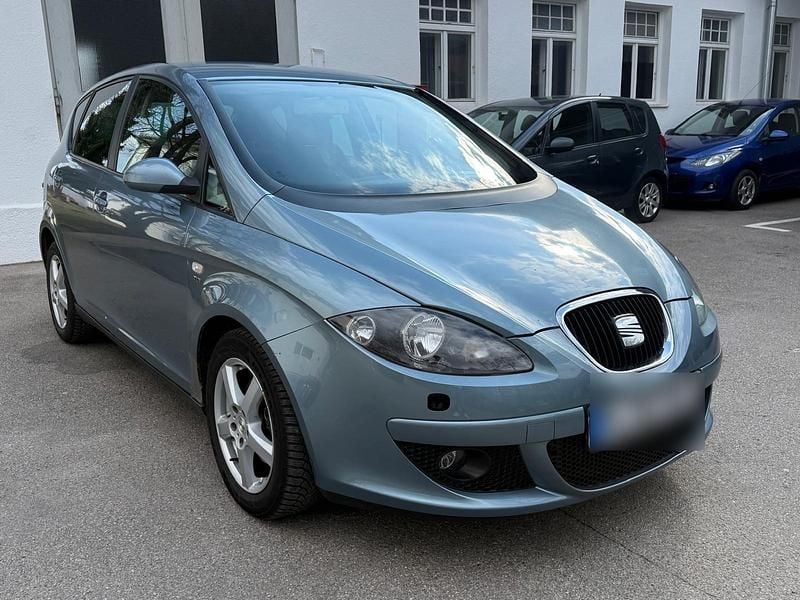 Gebraucht Seat Altea 140 PS (102 kW) 2004 Grau Van / Kleinbus