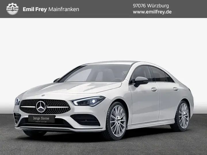 Weiß Gebraucht 2023 Mercedes CLA250 AMG Limousine | 37.450 € (Fairer Preis) - Bild 1/4