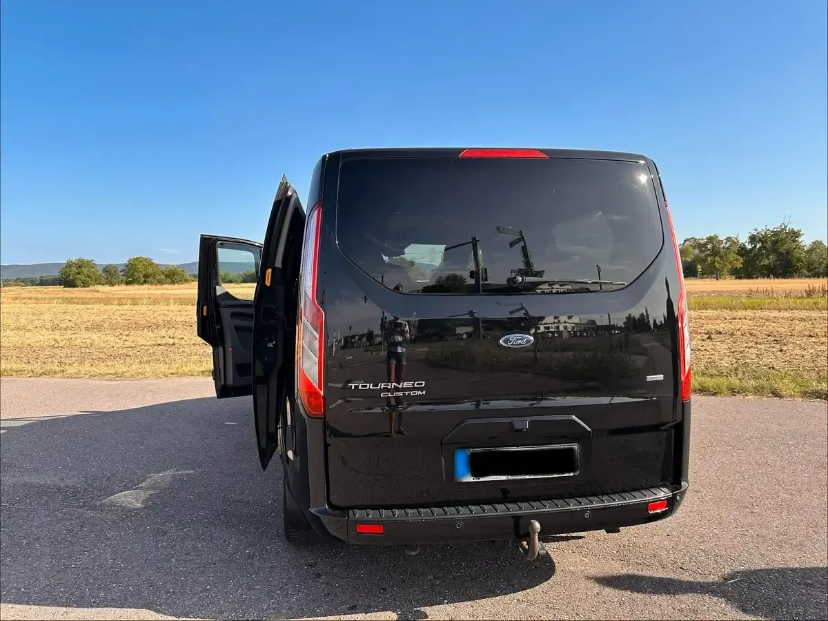 Gebraucht Ford Tourneo Custom Titanium X 170 PS (125 kW) 2018 Schwarz Van