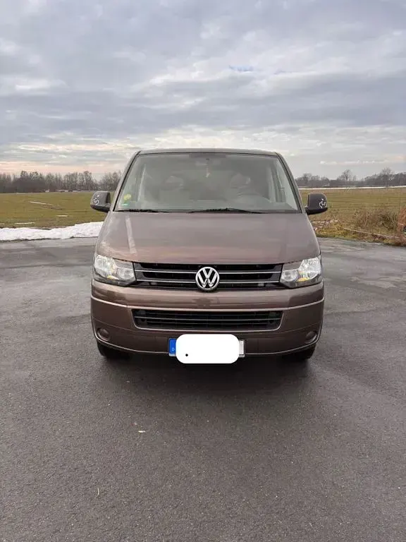 Occasion VW Multivan 140 ch (102 kW) 2010 Marron Monospace