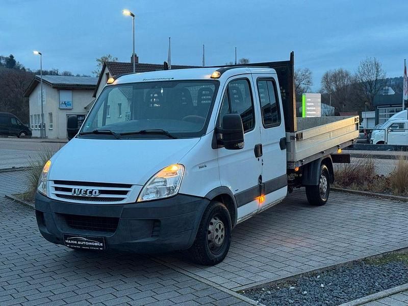 Weiß Gebraucht 2007 Iveco Massif Limousine | 5.850 € - Bild 1/4
