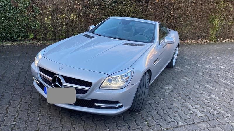 Silber Gebraucht 2014 Mercedes SLK200 Cabrio | 17.680 € - Bild 1/4
