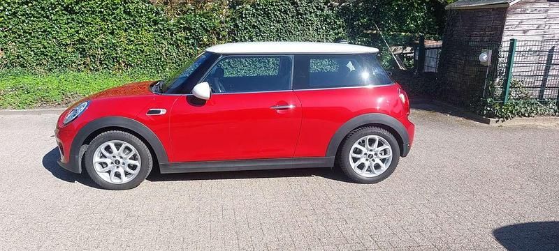 Gebraucht Mini Cooper Seven 136 PS (100 kW) 2017 Rot Kleinwagen