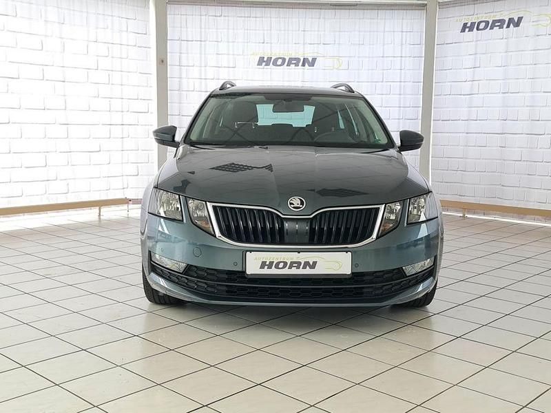 Gebraucht Skoda Octavia Ambition 150 PS (110 kW) 2019 Quarzgrau metallic Kombi