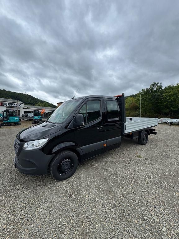 Neu Mercedes Sprinter 170 PS (125 kW) 2025 Schwarz Van