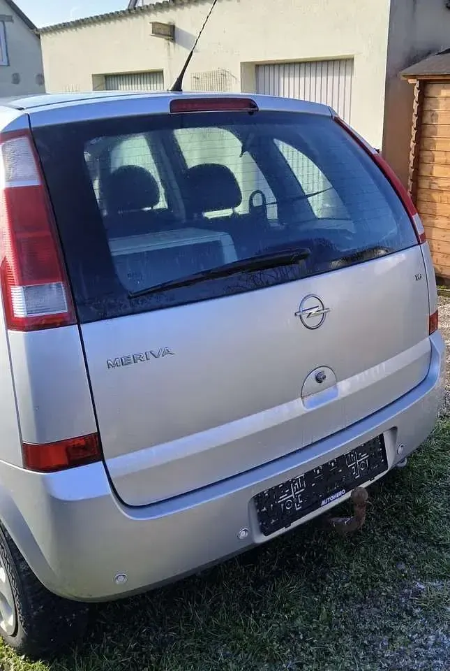Gebraucht Opel Meriva 101 PS (74 kW) 2005 Silber Van / Kleinbus