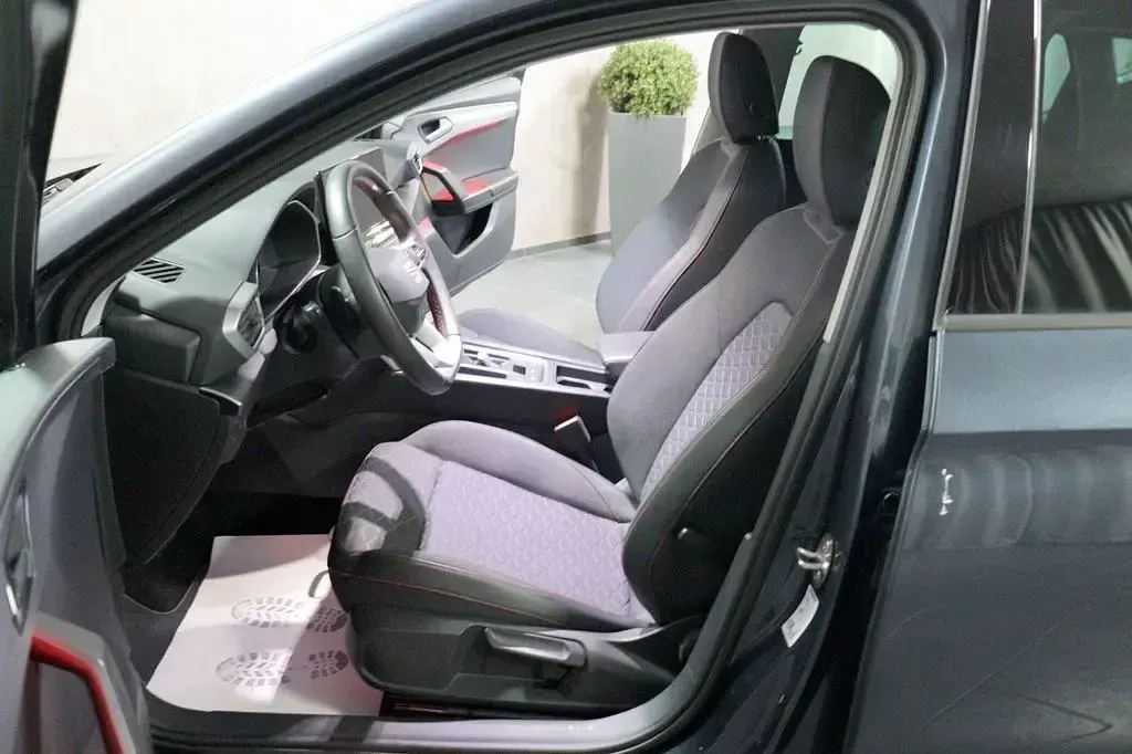 Gebraucht Seat Leon FR 204 PS (150 kW) 2022 Magnetic tech Limousine