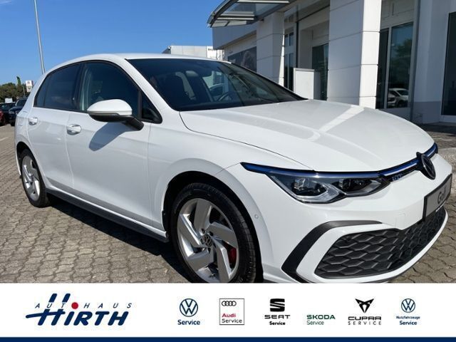 Weiß Gebraucht 2021 VW Golf VIII GTE Limousine | 25.854 € (Fairer Preis) - Bild 1/4