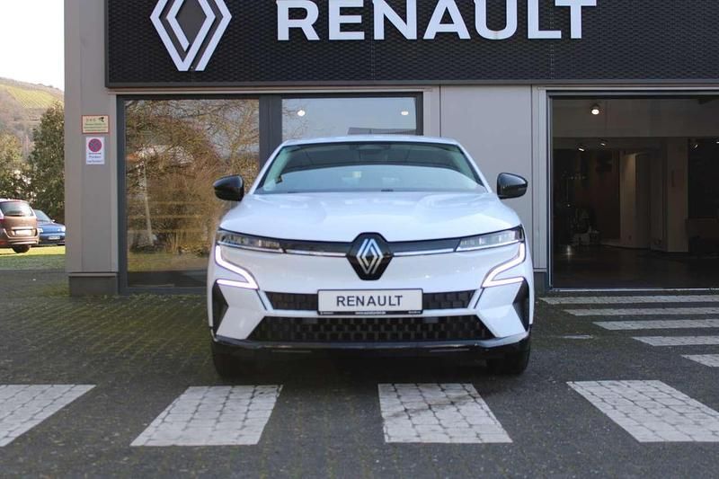 Gebraucht Renault Megane E-Tech Evolution 160 kW (218 PS) 2022 Gletscherweiss Kleinwagen