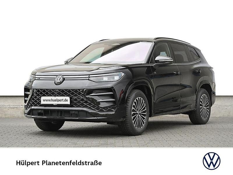 Grenadillschwarz metallic Gebraucht 2025 VW Tayron Style SUV | 67.816 € (Teuer) - Bild 1/4