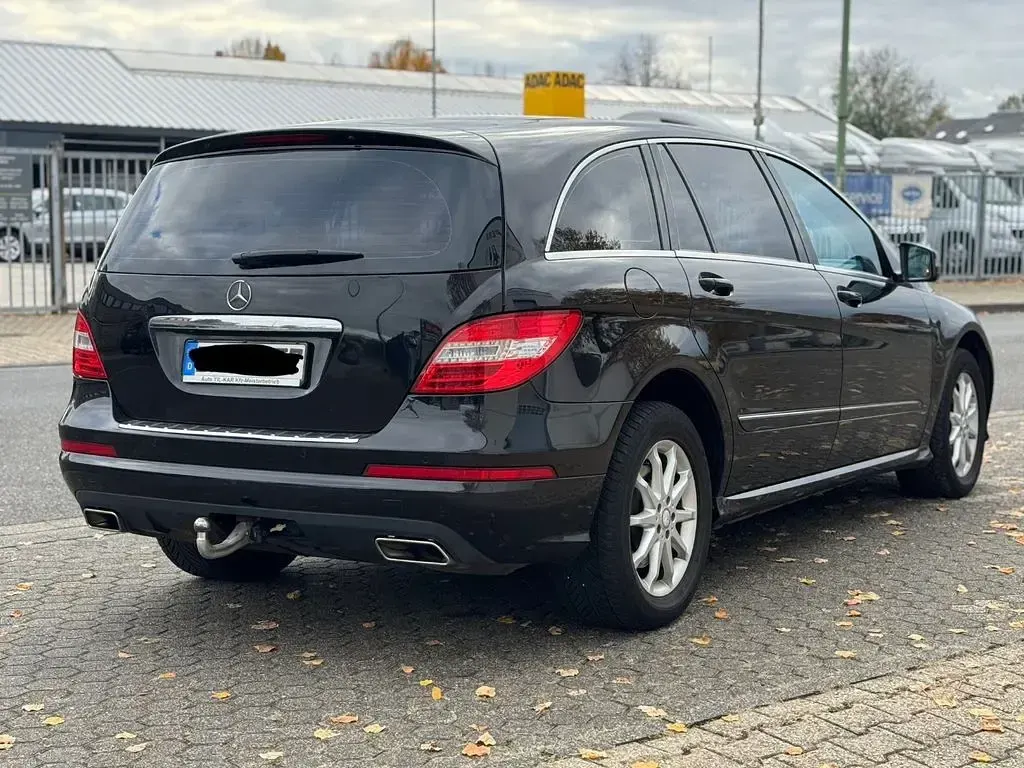 Gebraucht Mercedes R350 265 PS (194 kW) 2011 Schwarz Kombi