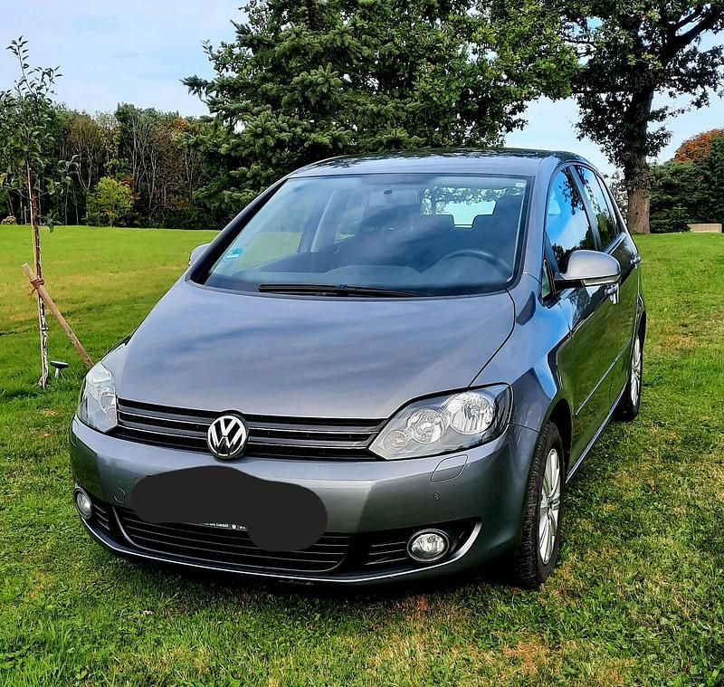 Grau Gebraucht 2012 VW Golf Plus Cross Van / Kleinbus | 8.500 € (Fairer Preis) - Bild 1/4