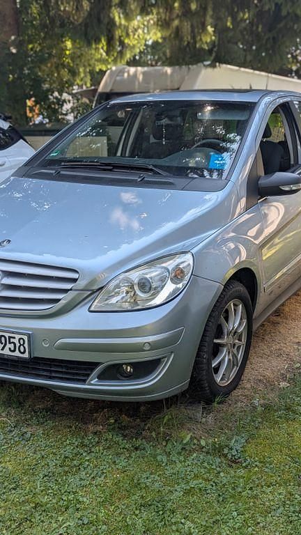 Blau Gebraucht 2007 Mercedes B200 Van / Kleinbus | 3.300 € (Superpreis) - Bild 1/4