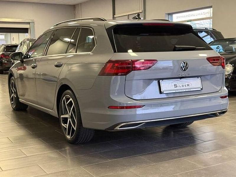 Gebraucht VW Golf VII Style 150 PS (110 kW) 2019 Schwarz Kombi