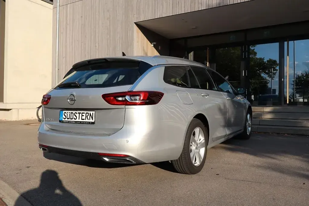 Gebraucht Opel Insignia Business 174 PS (127 kW) 2023 Silber Kombi