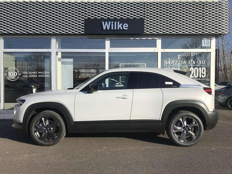 Gebraucht Mazda MX30 Exclusive-Line 106 kW (145 PS) 2023 Weiß SUV