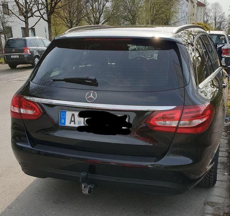 Gebraucht Mercedes C200 136 PS (100 kW) 2015 Schwarz Limousine