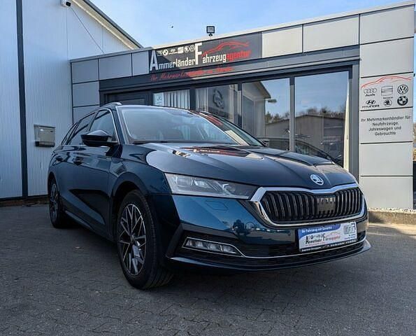 Gebraucht Skoda Octavia First Edition 150 PS (110 kW) 2020 Lavablau metallic Kombi