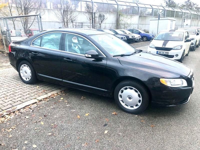 Black sapphire metallic / meta Gebraucht 2006 Volvo S80 Summum Limousine | 3.988 € - Bild 1/4