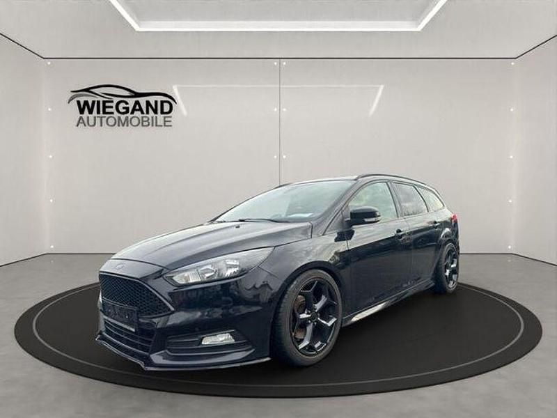 Schwarz Gebraucht 2016 Ford Focus ST Kombi | 9.990 € (Superpreis) - Bild 1/4