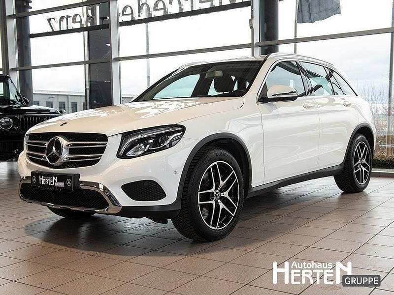 Gebraucht Mercedes GLC300 Exclusive 245 PS (180 kW) 2018 Weiß SUV