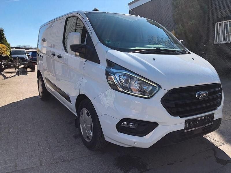 Gebraucht Ford Transit Custom Trend 131 PS (96 kW) 2021 Weiß Van / Kleinbus