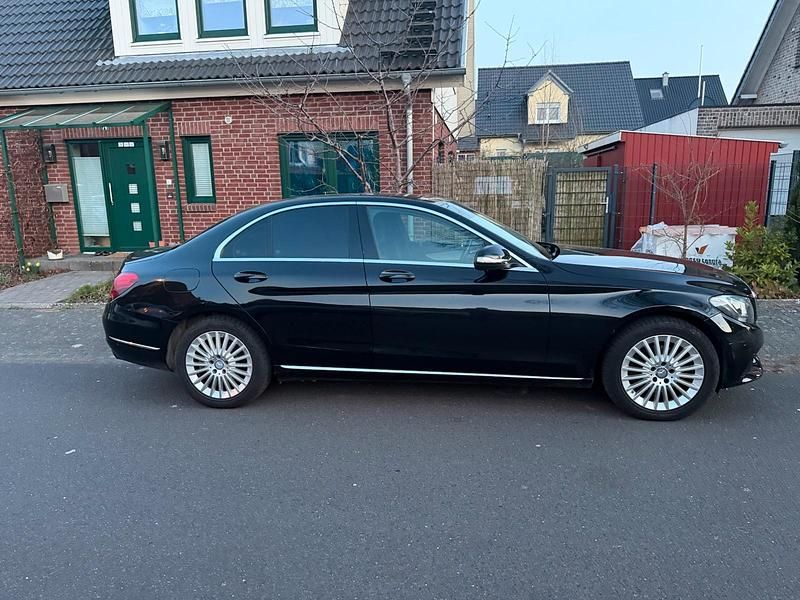 Gebraucht Mercedes C220 170 PS (125 kW) 2014 Schwarz Limousine