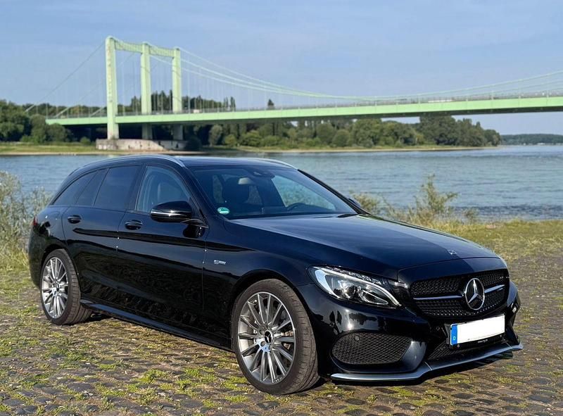 Gebraucht Mercedes C43 AMG AMG 367 PS (269 kW) 2017 Schwarz Kombi
