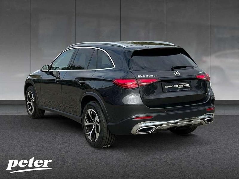 Gebraucht Mercedes GLC300e Avantgarde 197 PS (144 kW) 2024 Metalliclack graphitgrau SUV