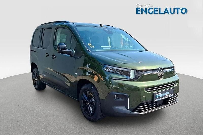Gebraucht Citroën Berlingo Style 131 PS (96 kW) 2025 Grün Van / Kleinbus