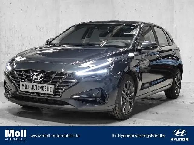 Atlas white / sol Neu 2024 Hyundai i30 Comfort Limousine | 24.900 € (Guter Preis) - Bild 1/4