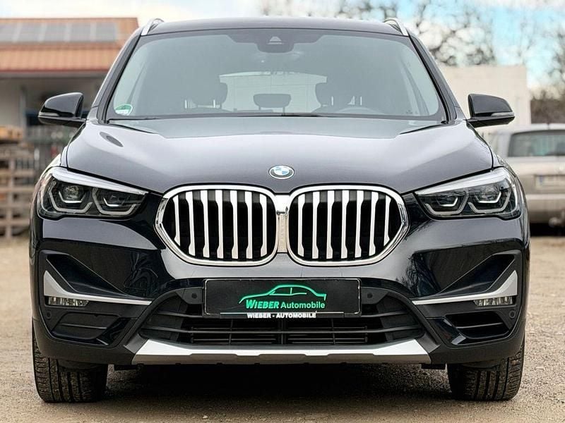 Schwarz Gebraucht 2020 BMW X1 xLine SUV | 20.999 € (Superpreis) - Bild 1/4