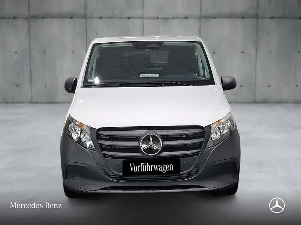 Gebraucht Mercedes Vito 163 PS (119 kW) 2025 Weiß Van