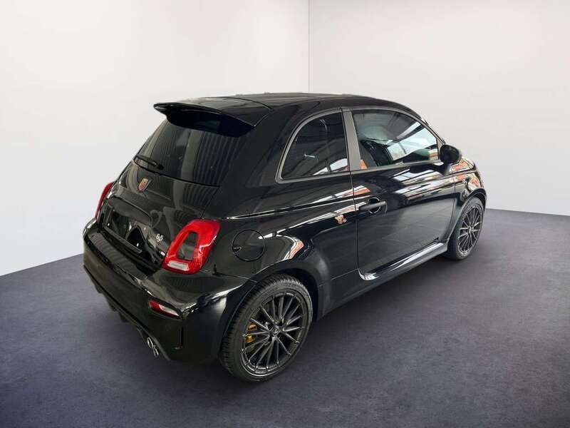 Gebraucht Abarth 595 179 PS (131 kW) 2024 Schwarz Kleinwagen