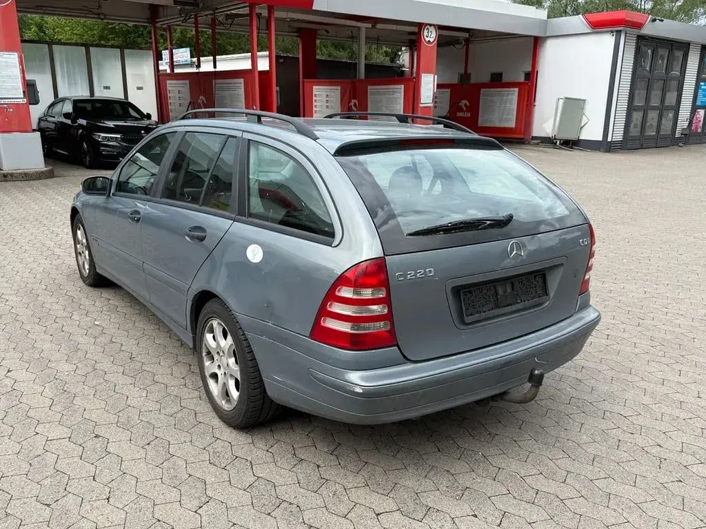 Gebraucht Mercedes C220 150 PS (110 kW) 2005 Grau Kombi