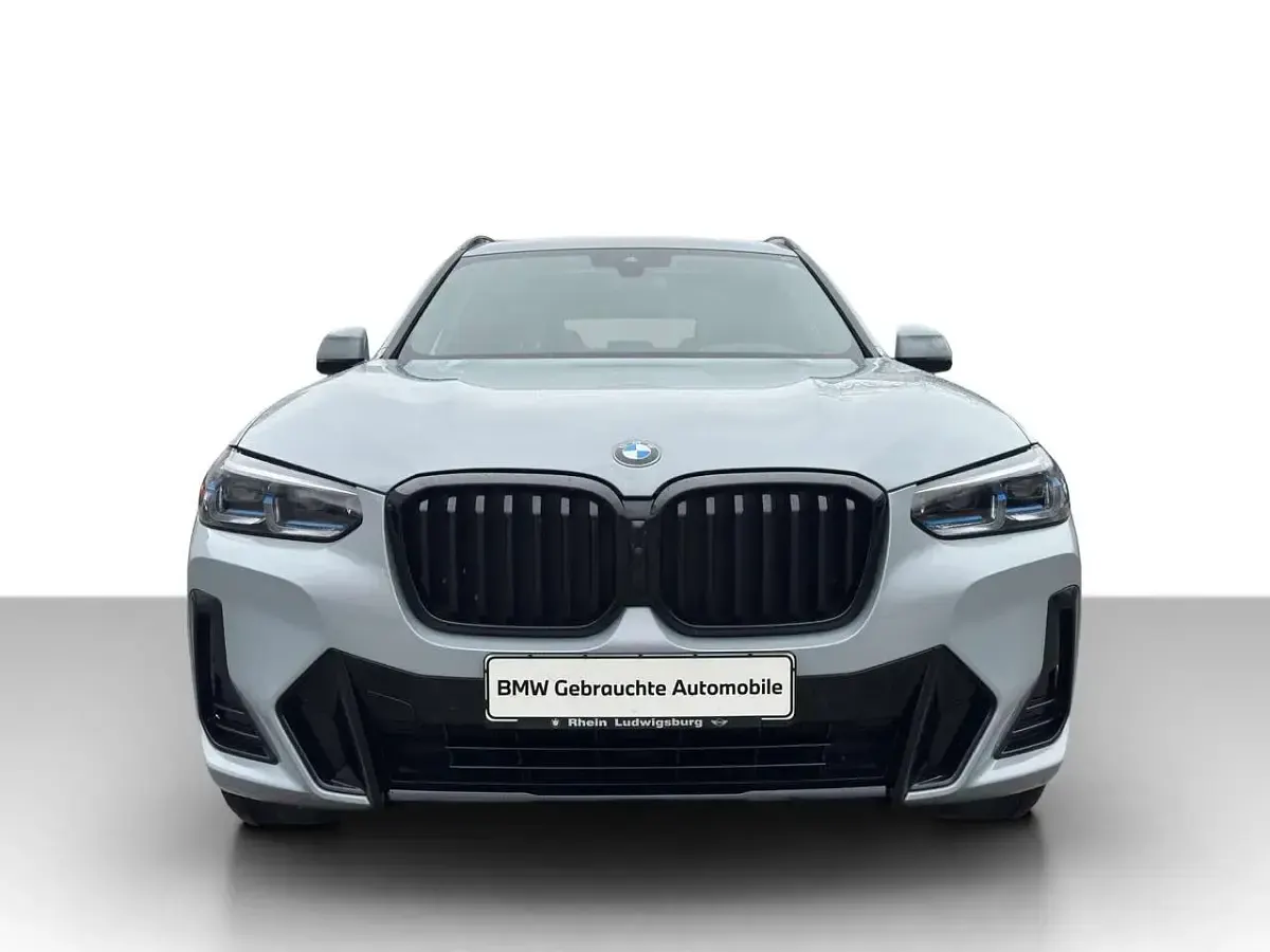 Gebraucht BMW X3 M Sport 245 PS (180 kW) 2024 M brooklyn grau metallic SUV