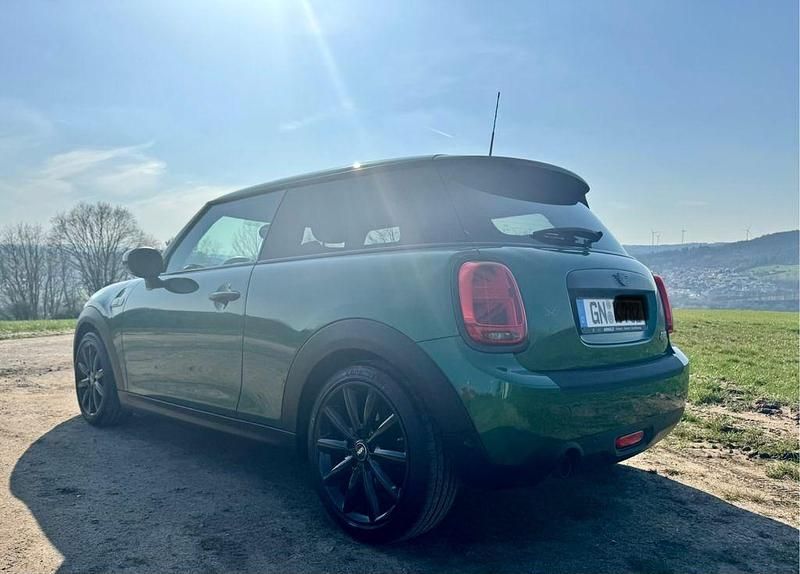 Second-hand Mini ONE 102 CP (75 kW) 2019 Verde Hatchback