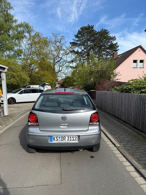 Gebraucht VW Polo 80 PS (58 kW) 2006 Silber Kleinwagen