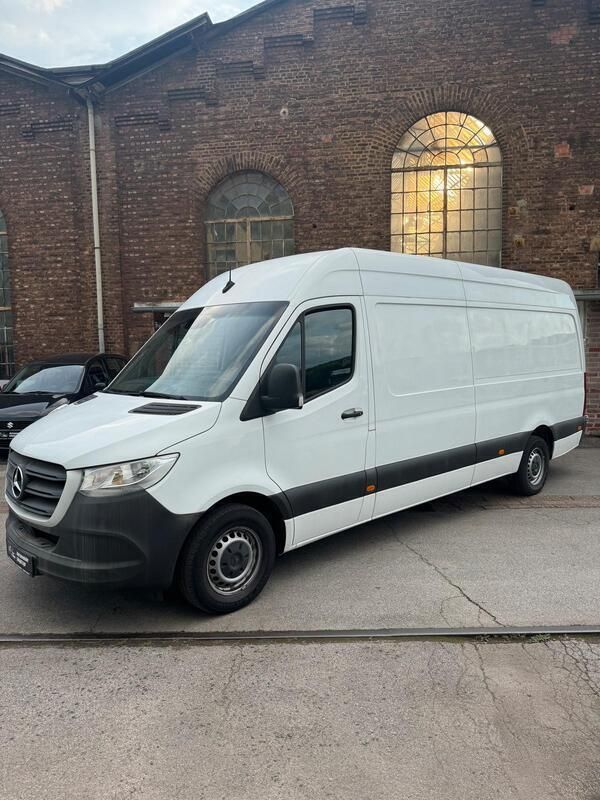Weiß Gebraucht 2020 Mercedes Sprinter Van | 27.990 € (Fairer Preis) - Bild 1/4