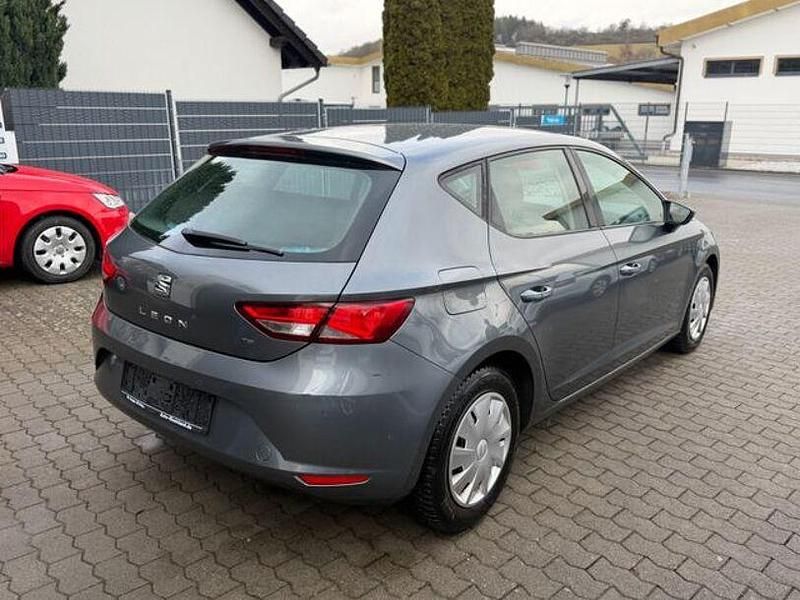 Usata Seat Leon Reference 86 CV (63 kW) 2015 Grigio Berlina
