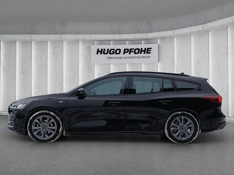 Gebraucht Ford Focus ST-Line 116 PS (85 kW) 2024 Agate black metallic Kombi