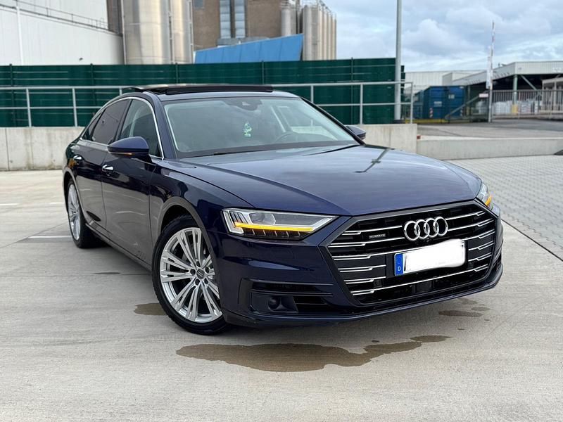 Blau Gebraucht 2018 Audi A8 Limousine | 39.000 € (Fairer Preis) - Bild 1/4