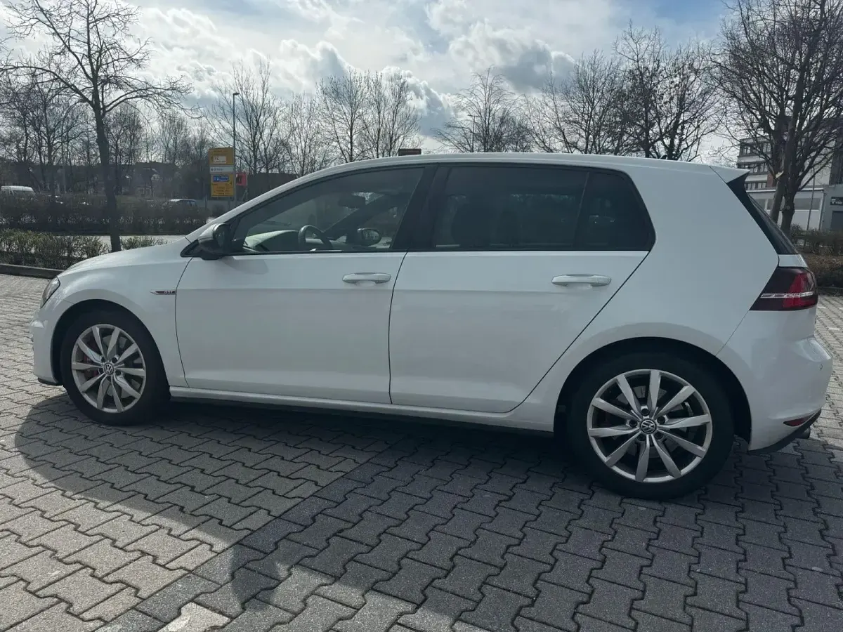 Gebraucht VW Golf VII GTI 230 PS (169 kW) 2013 Limousine